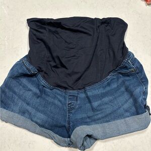 Isabel over the bump maternity shorts